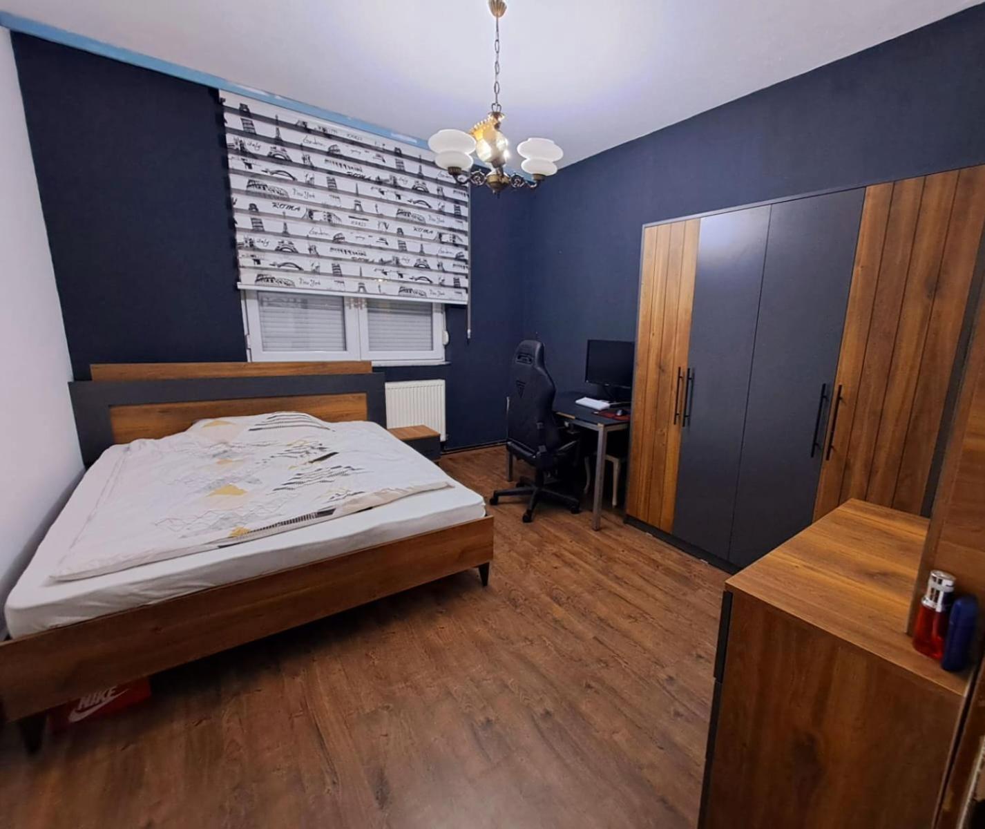 Old Street House Apartment Prishtine Bagian luar foto